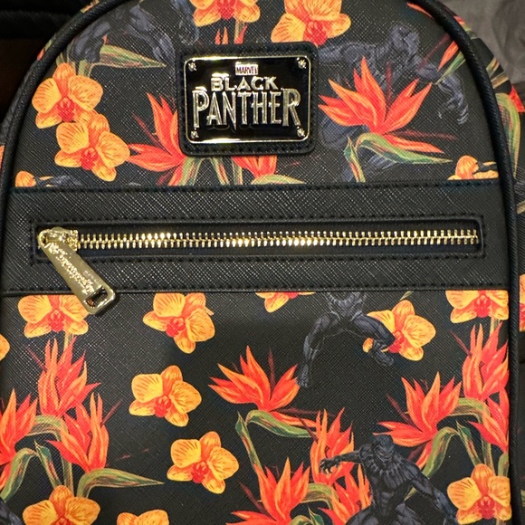 Loungefly Marvel Black Panther Backpack Floral main image 7